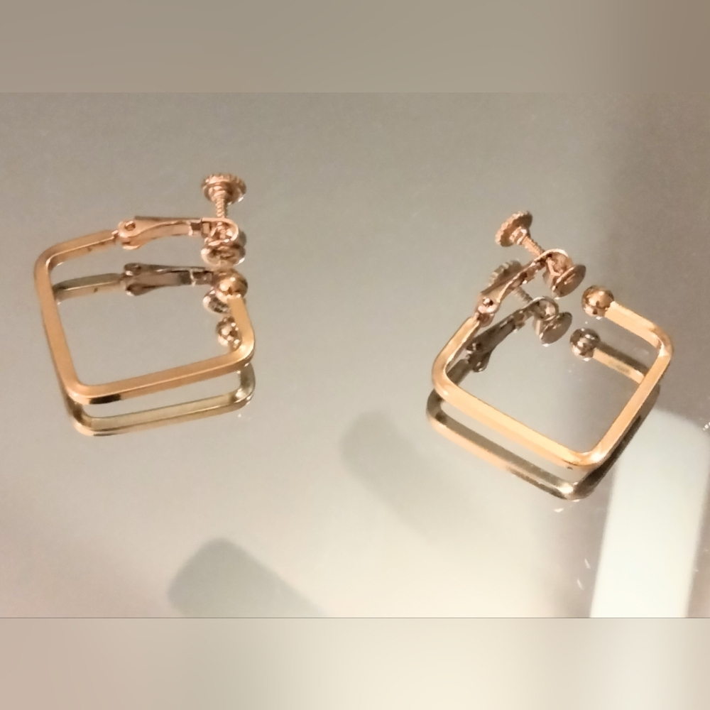 Old Money Earrings Gold Hoop Screw On Geometric Minimalist Luxury Jewelry - Picture 4 of 16